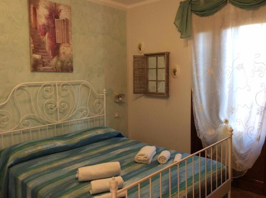Bed And Breakfast Val Di Lupa Castellina Marittima Exterior photo